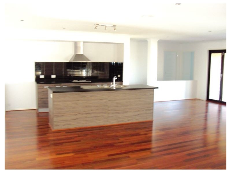 9 Bermerale Court, Berwick VIC 3806