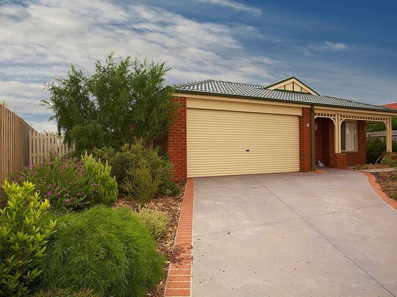 4 Hayley Way, Narre Warren South VIC 3805
