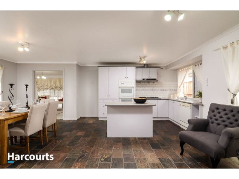 89 Courtenay Avenue, Cranbourne North VIC 3977