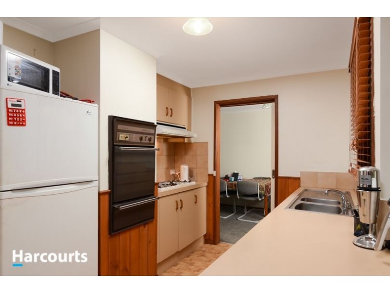 8 Rosemont Drive, Narre Warren VIC 3805