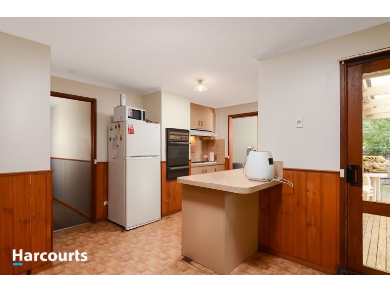 8 Rosemont Drive, Narre Warren VIC 3805