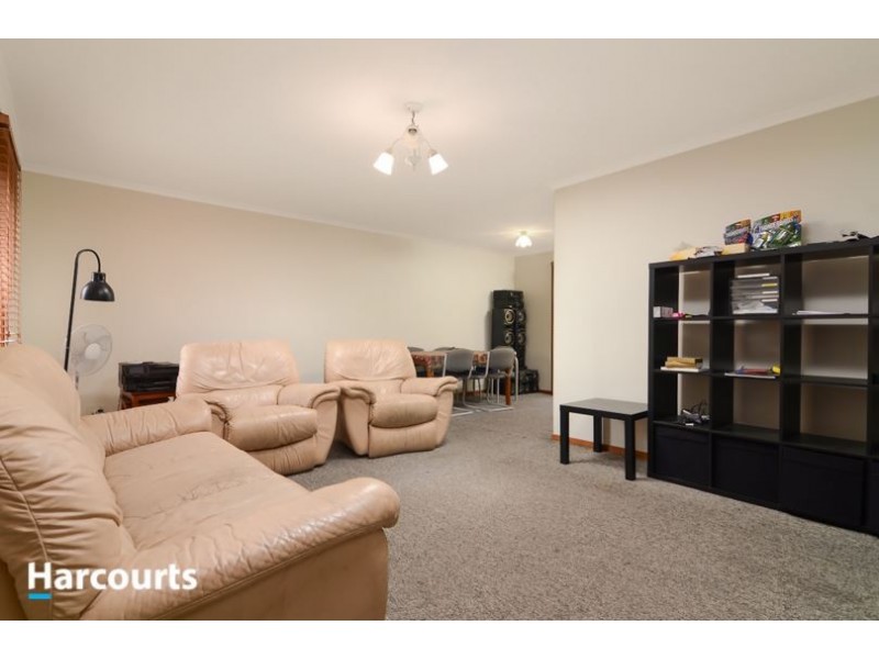 8 Rosemont Drive, Narre Warren VIC 3805