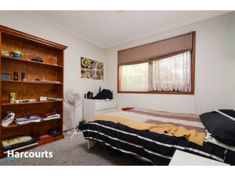 8 Rosemont Drive, Narre Warren VIC 3805