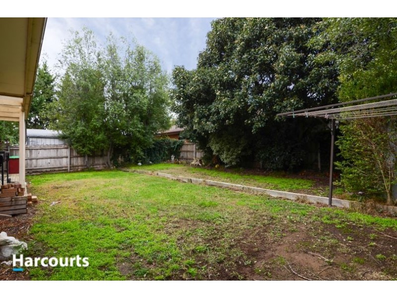 8 Rosemont Drive, Narre Warren VIC 3805