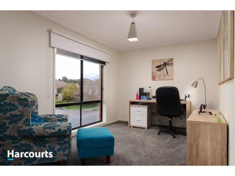 15 Tarcoola Drive, Narre Warren VIC 3805