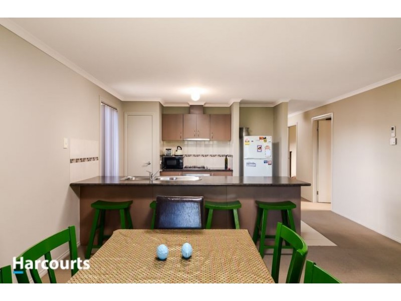 21 Stately Drive, Cranbourne East VIC 3977