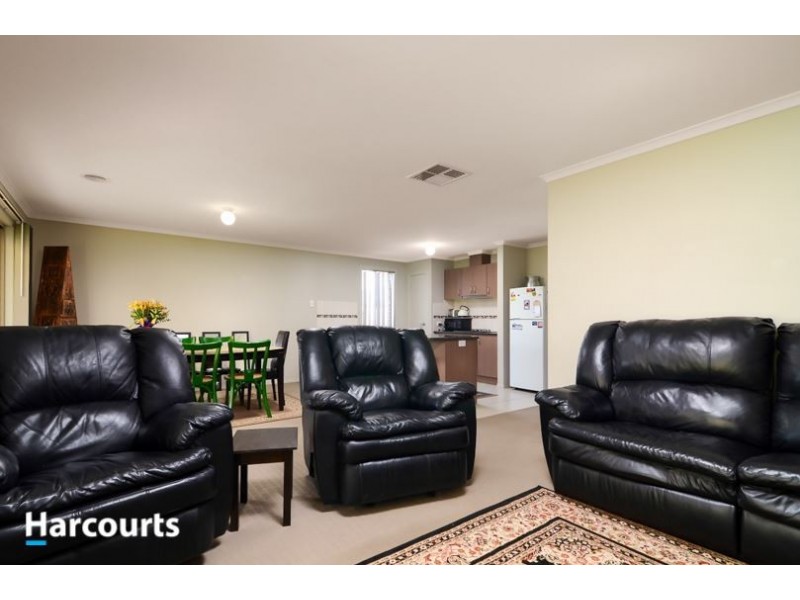 21 Stately Drive, Cranbourne East VIC 3977