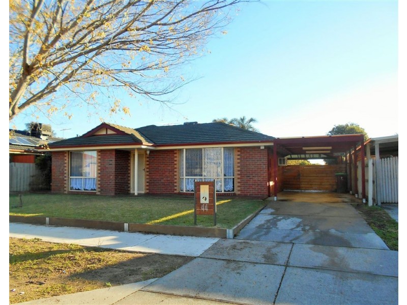 44 Samantha Crescent, Cranbourne North VIC 3977