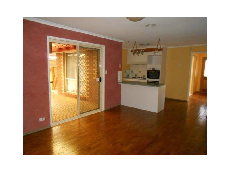 44 Samantha Crescent, Cranbourne North VIC 3977