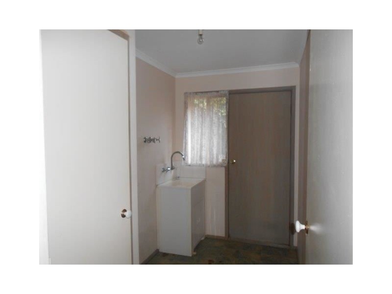 44 Samantha Crescent, Cranbourne North VIC 3977