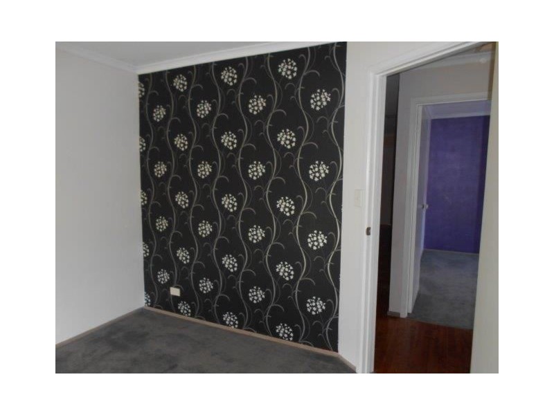 44 Samantha Crescent, Cranbourne North VIC 3977