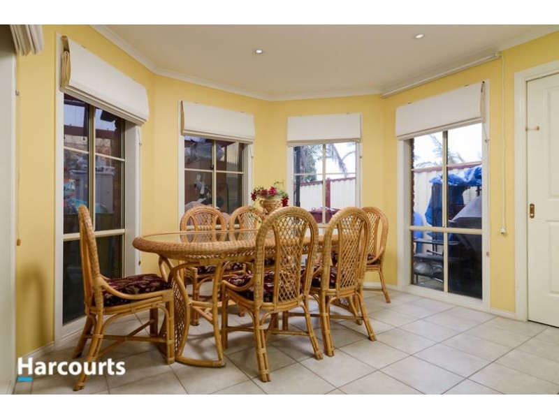 12 Hampshire Drive, Narre Warren South VIC 3805