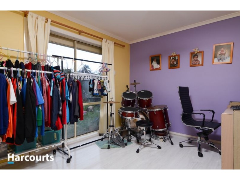 12 Hampshire Drive, Narre Warren South VIC 3805