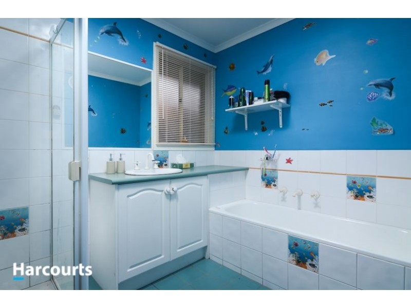 12 Hampshire Drive, Narre Warren South VIC 3805