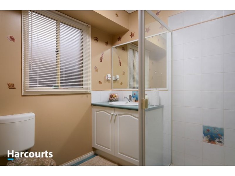 12 Hampshire Drive, Narre Warren South VIC 3805