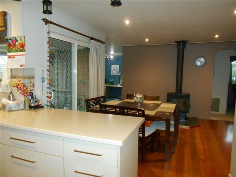 6 Kauri Court, Hampton Park VIC 3976