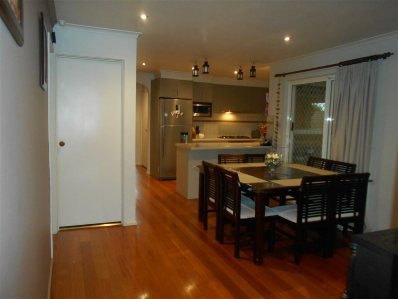 6 Kauri Court, Hampton Park VIC 3976