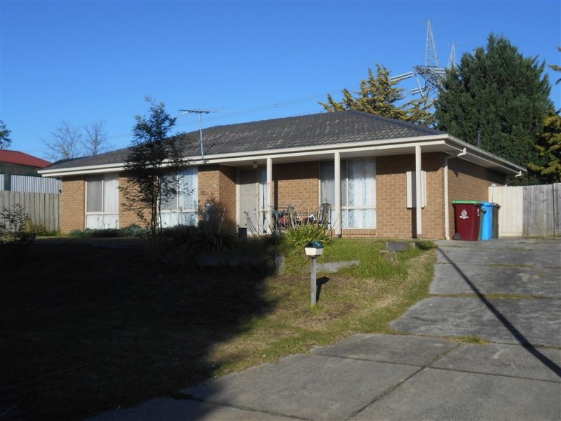 3 Tamworth Court, Cranbourne VIC 3977