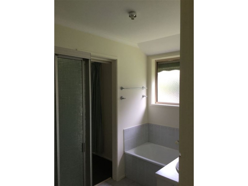 3 Tamworth Court, Cranbourne VIC 3977