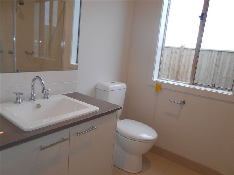 19 Fenway Boulevard, Clyde North VIC 3978