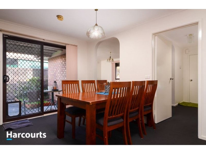 2 Phillip Court, Cranbourne North VIC 3977