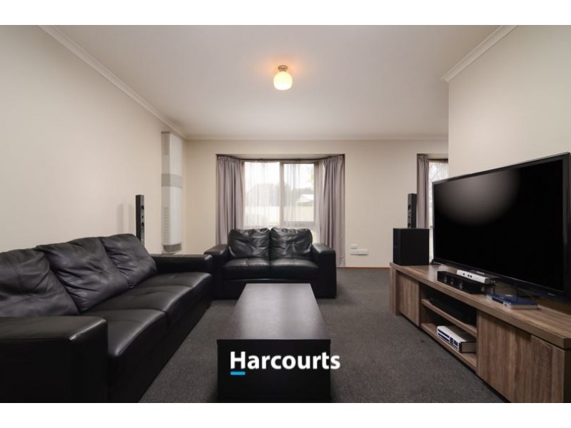 8 Redwood Court, Narre Warren VIC 3805