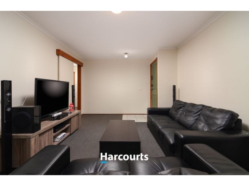 8 Redwood Court, Narre Warren VIC 3805