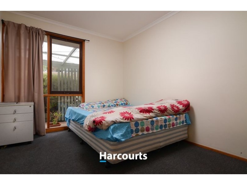 8 Redwood Court, Narre Warren VIC 3805