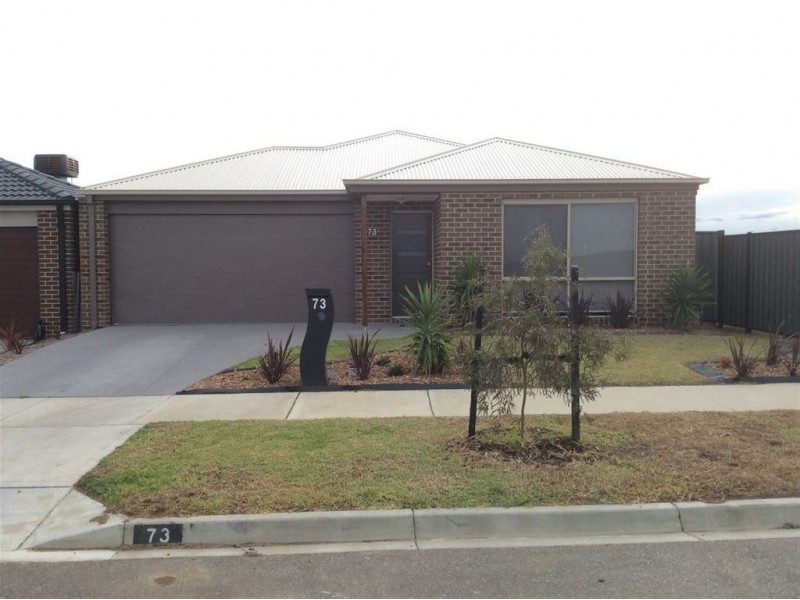 73 Burford Way, Cranbourne North VIC 3977