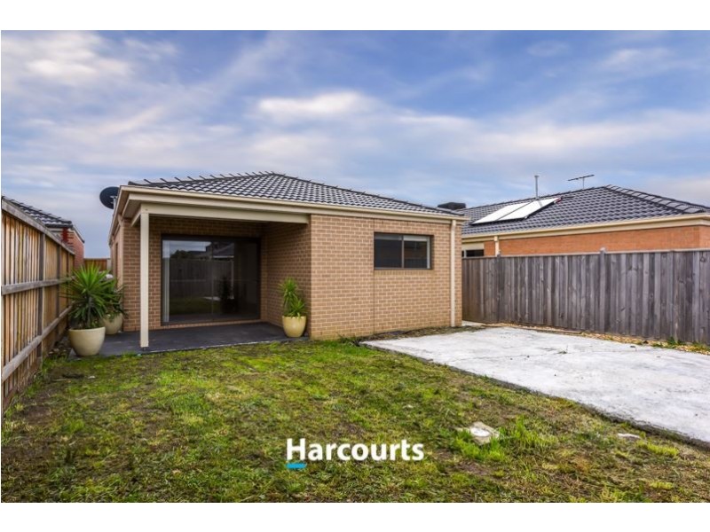 25 Celsius Drive, Cranbourne North VIC 3977