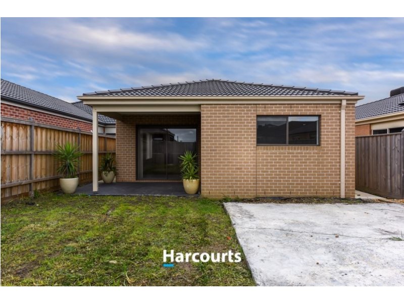 25 Celsius Drive, Cranbourne North VIC 3977