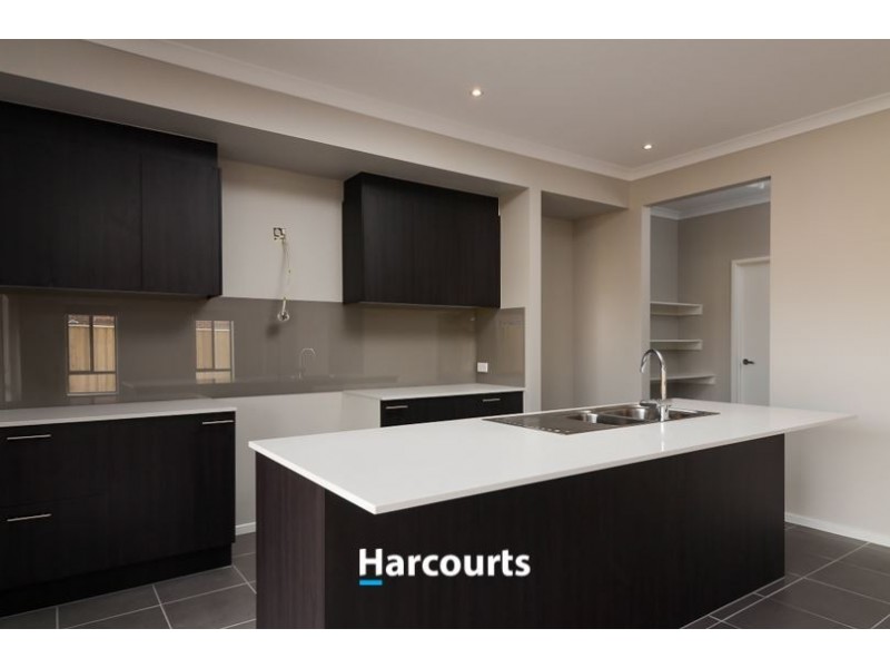 4 Sackville Avenue, Clyde North VIC 3978