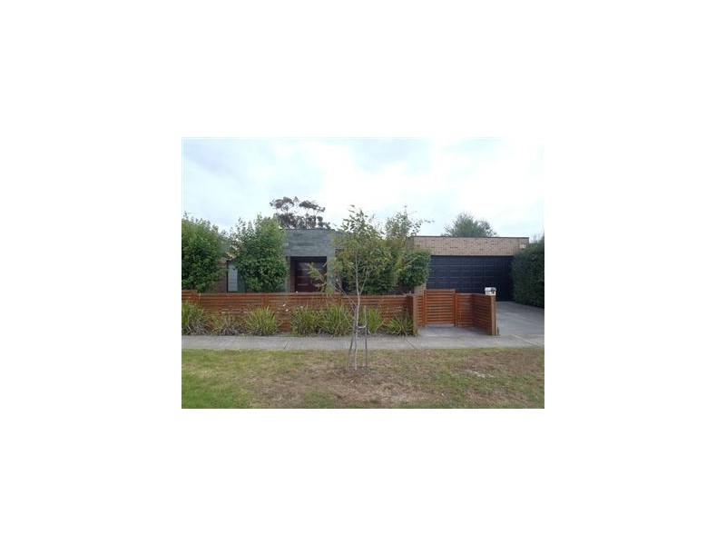 45 Golden Grove Drive, Narre Warren South VIC 3805