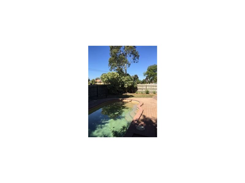 2 Mayune Court, Cranbourne VIC 3977