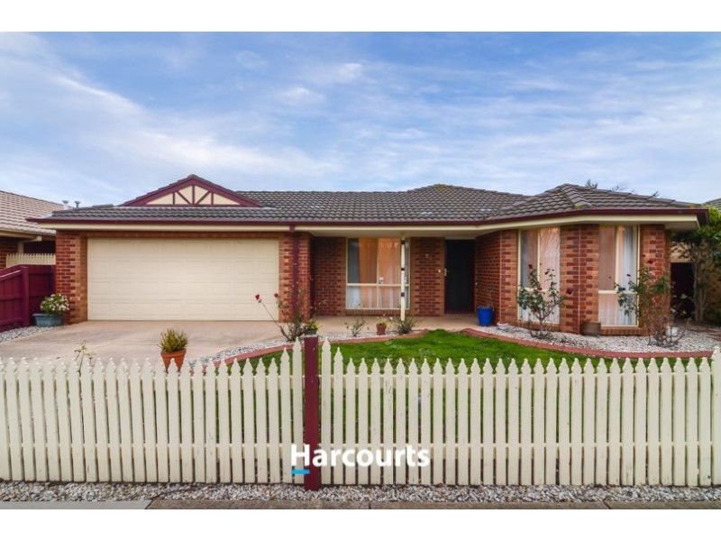 25 Trafalgar Way, Cranbourne East VIC 3977
