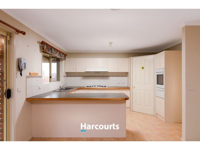 25 Trafalgar Way, Cranbourne East VIC 3977