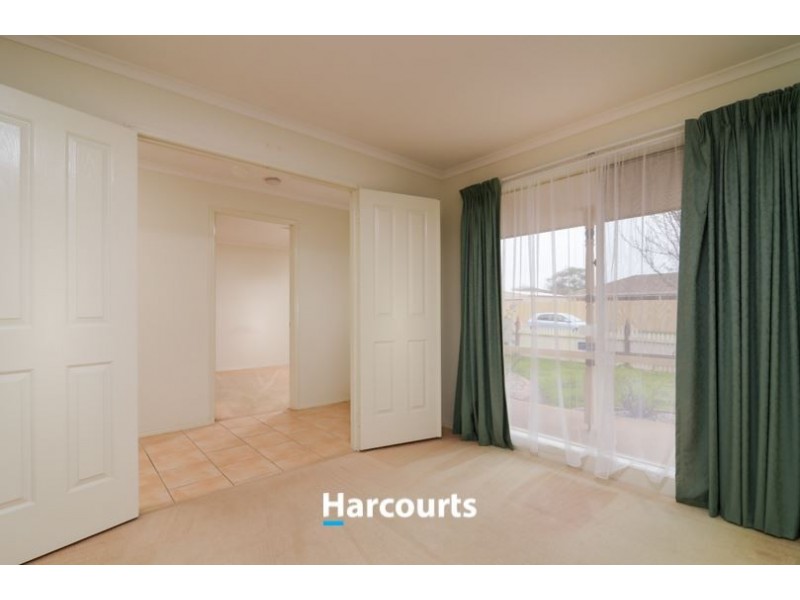 25 Trafalgar Way, Cranbourne East VIC 3977