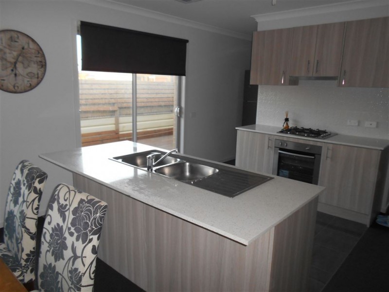 9 Andretti Avenue, Lynbrook VIC 3975