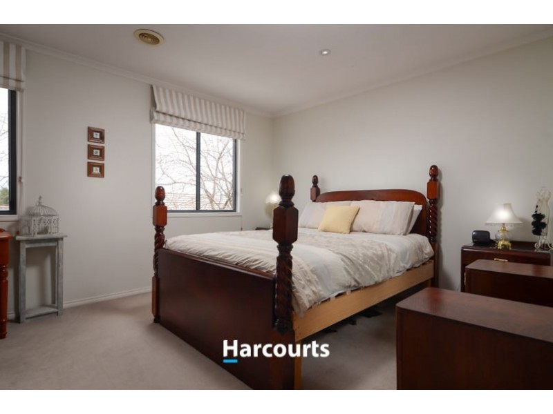 24 Flinders Chase, Pakenham VIC 3810