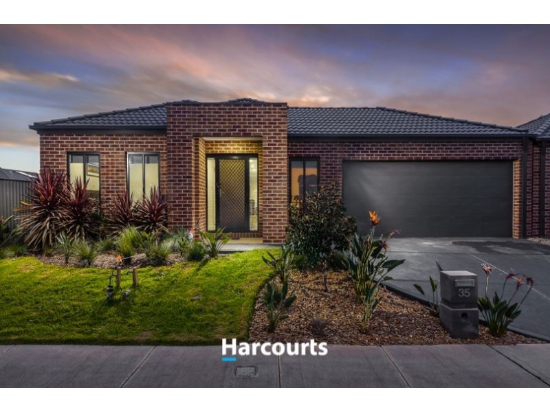 35 Burford Way, Cranbourne North VIC 3977