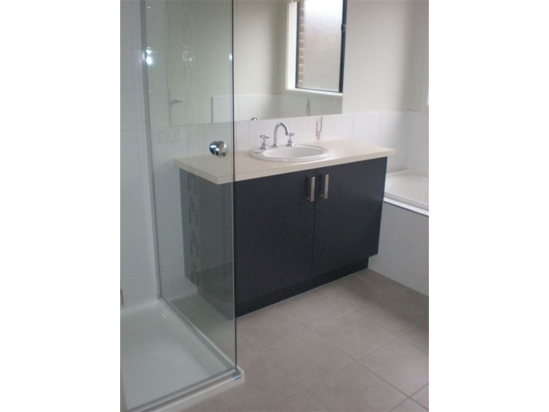 47 Statesman Circuit, Cranbourne East VIC 3977