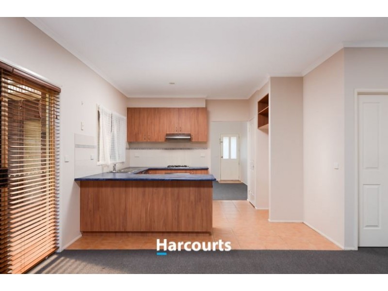 41 Scotsdale Drive, Cranbourne East VIC 3977