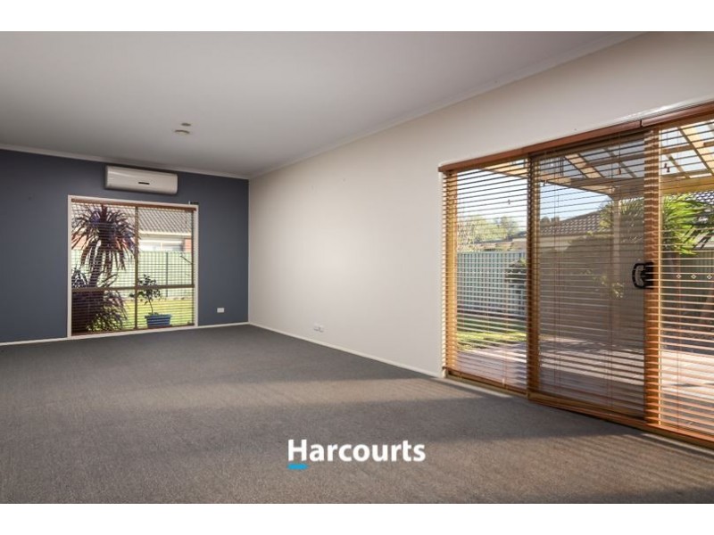 41 Scotsdale Drive, Cranbourne East VIC 3977