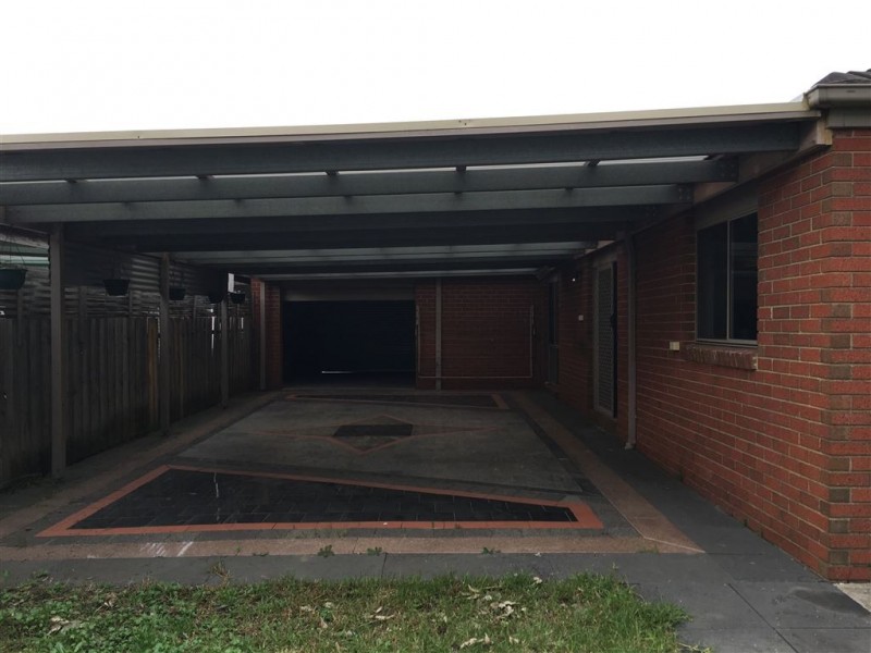 3 Charlotte Place, Cranbourne West VIC 3977