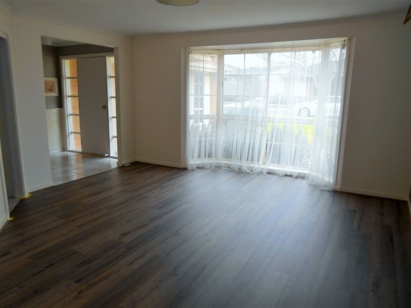 3 Franks Way, Cranbourne North VIC 3977