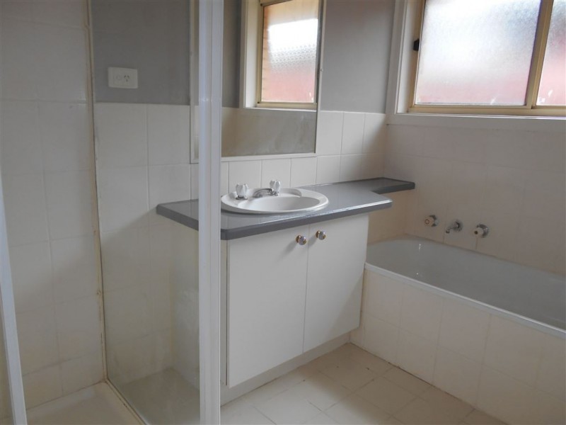 3 Franks Way, Cranbourne North VIC 3977