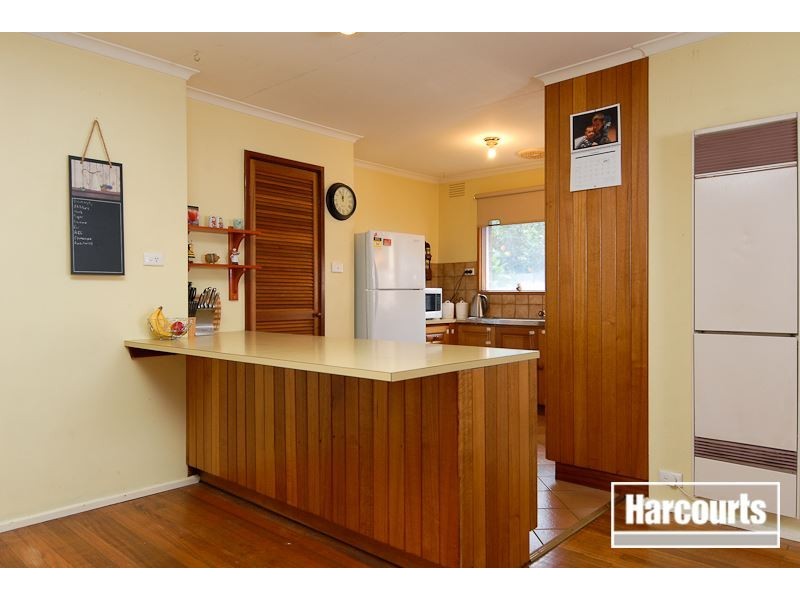 8 Pemberton Drive, Narre Warren VIC 3805