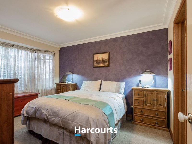 17 Baringa Park Drive, Narre Warren South VIC 3805
