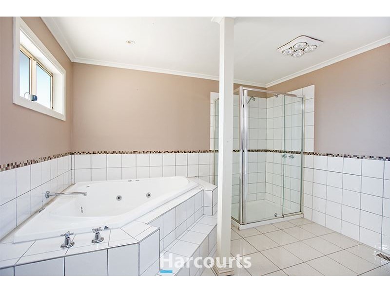 74 Robjant Street, Hampton Park VIC 3976