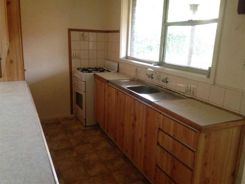 19 Village Drive, Hampton Park VIC 3976